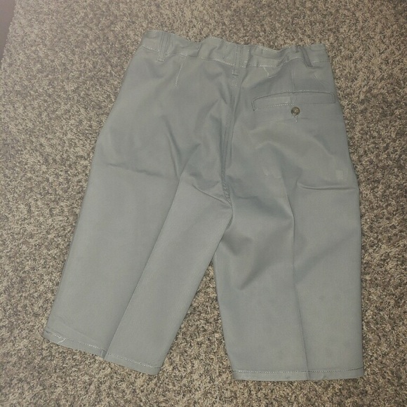Boy's Old Navy shorts 

Color gray 

Size 14 - Picture 2 of 5